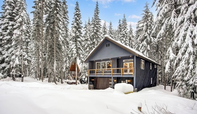 Snoqualmie cabin and sanua - 5 mins to skiing