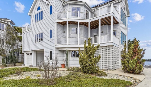 Spacious Beach House | Decks & Pool + Beach Nearby