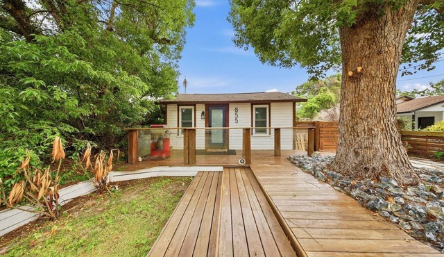 Spacious Orlando Retreat w/Backyard Oasis Near Downtown & Attractions