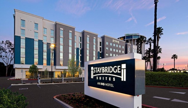 Staybridge Suites - Long Beach Airport by IHG