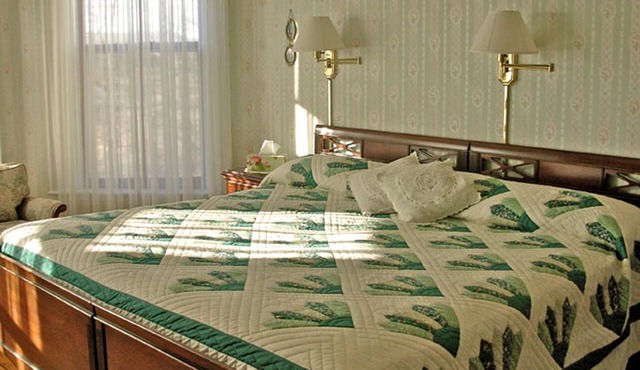 Tranquil Bed and Breakfast with a Whirlpool Bathtub near Hopewell Rocks, New Brunswick