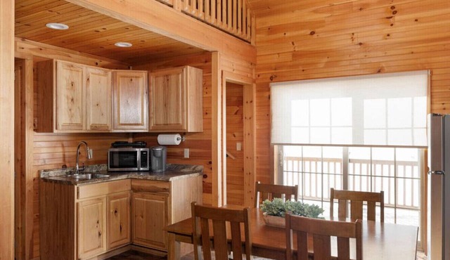 Two Bedroom Log Cabin Lake View White Mountains