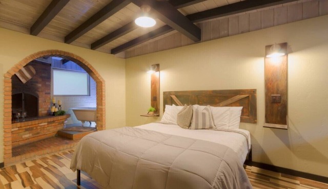 Unit 10 - Slide Rock Lodge
