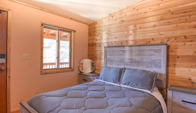 Wait for it Getaway - Hot Tub, Gameroom & Deck