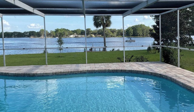 Waterfront 3 bedroom Pool home in Floral City- Serene & Private
