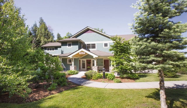 Wyndham Smugglers' Notch 2BR Apartment with Resort Access