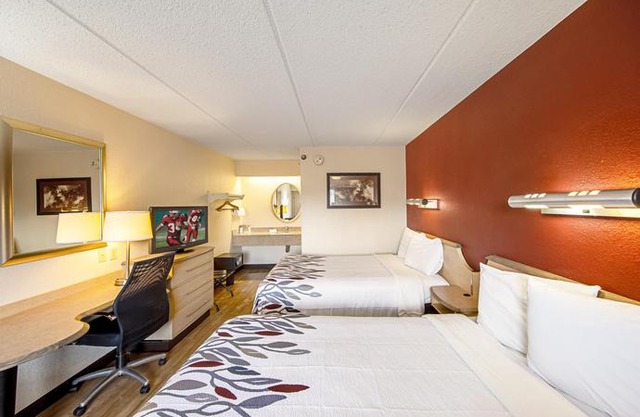 Red Roof Inn Akron 