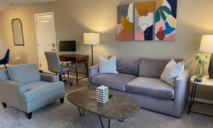 Tuttle West Apartment | Apartment ∙ 1 bedroom ∙ 2 guests