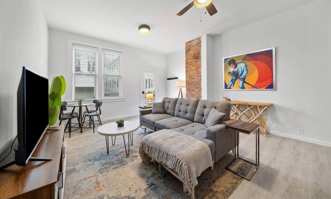 Mount Adams Apartment | Charming Mt. Adams 1BR | Near Downtown & Stadiums