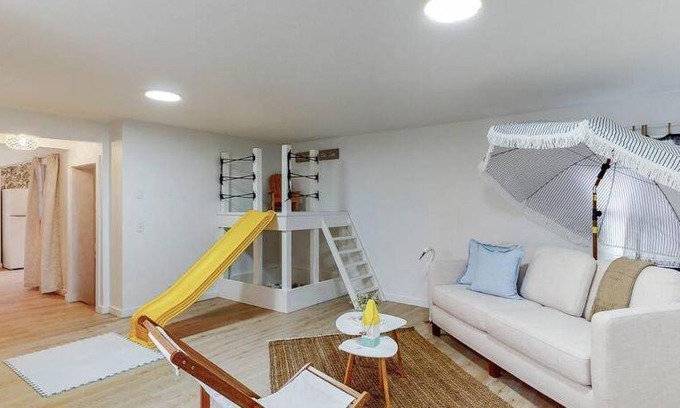 Canton House | House ∙ 3 bedrooms ∙ 6 guests