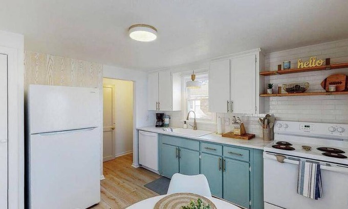 Canton House | House ∙ 3 bedrooms ∙ 6 guests