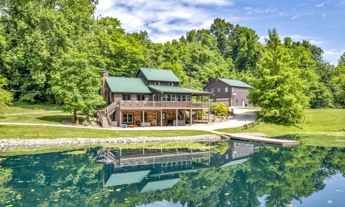 Ava House | House ∙ 6 bedrooms ∙ 22 guests
