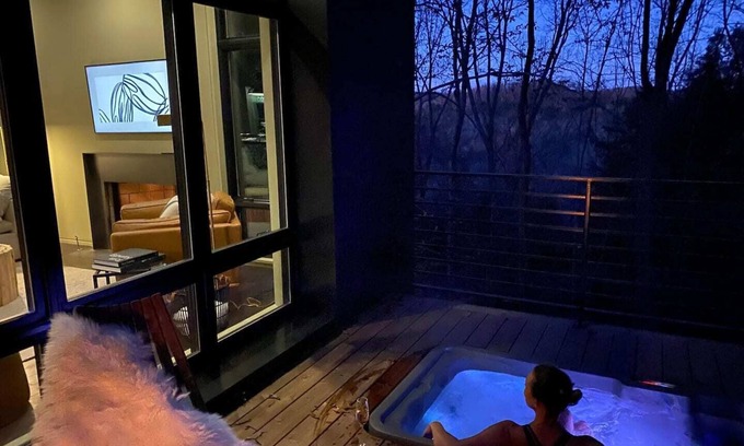 South Bloomingville Cottage | Idyll Reserve 4 | The Hillside - new, luxe, hot tub and fireplace