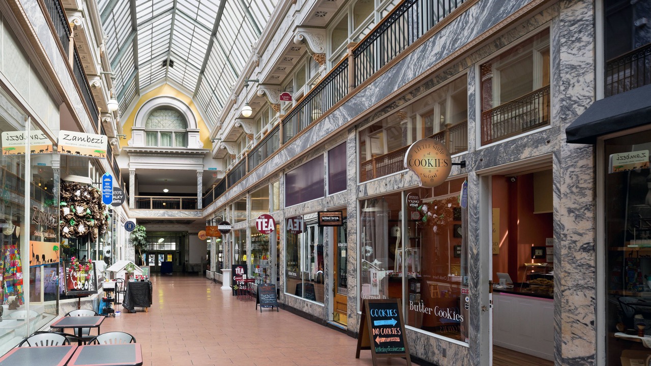 Photo of Buildings in Gateway District
