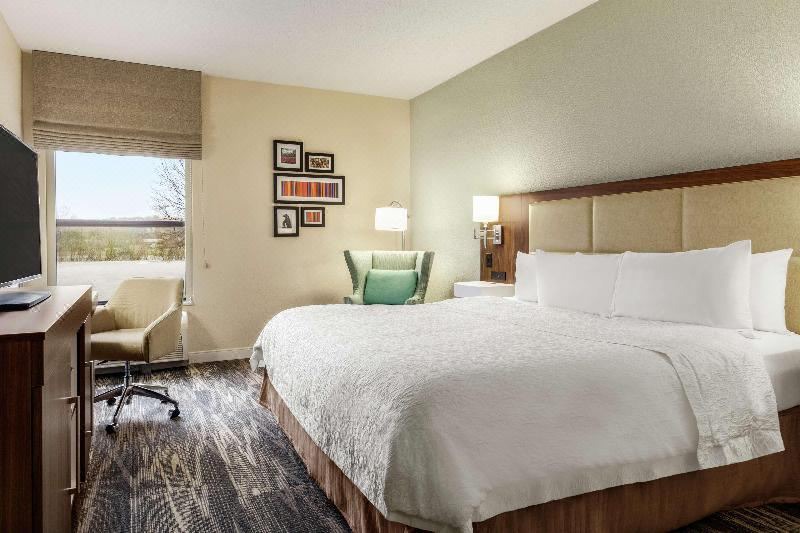 Photo of Bedroom in Fairlawn