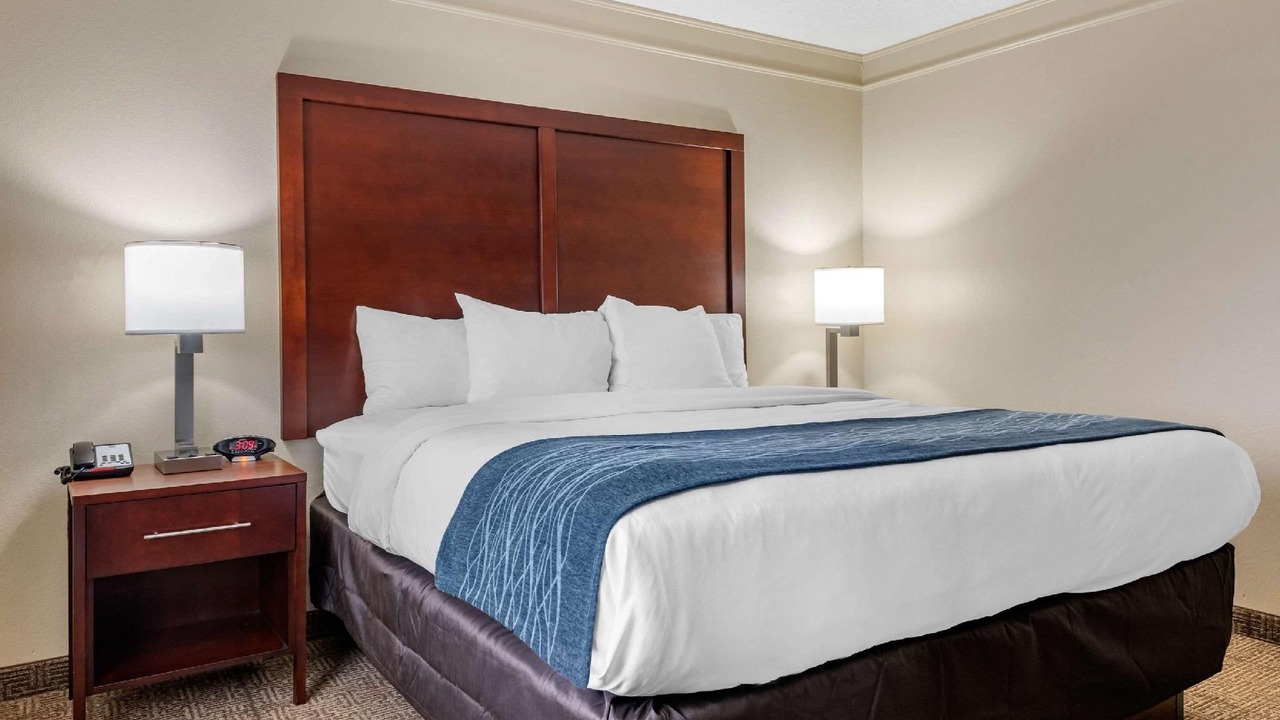 Photo of Bedroom in Heath