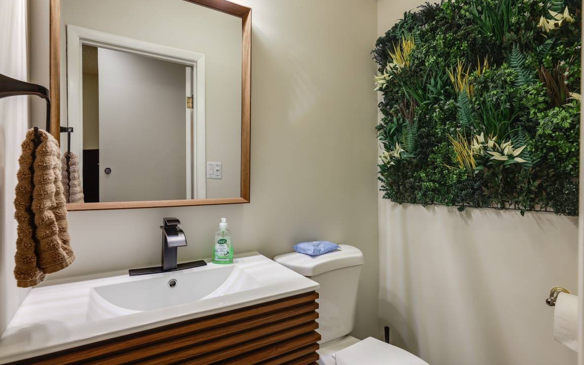 Photo of Bathroom in Mount Auburn