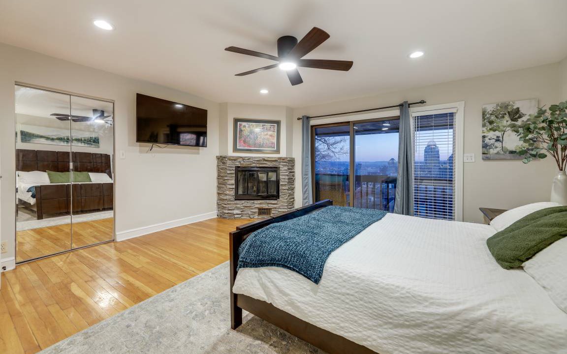 Photo of Bedroom in Mount Auburn