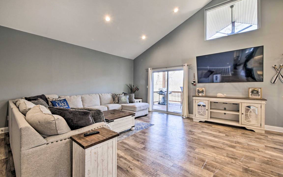 Photo of Livingroom in Lake Milton