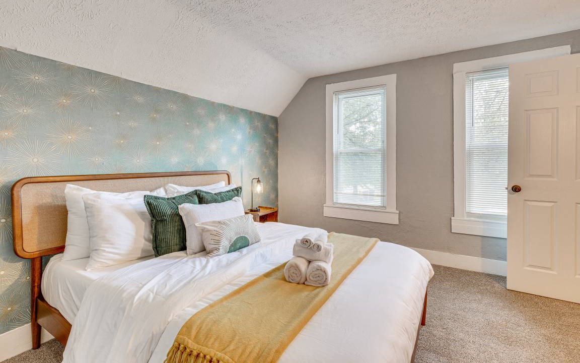 Photo of Bedroom in Downtown Akron
