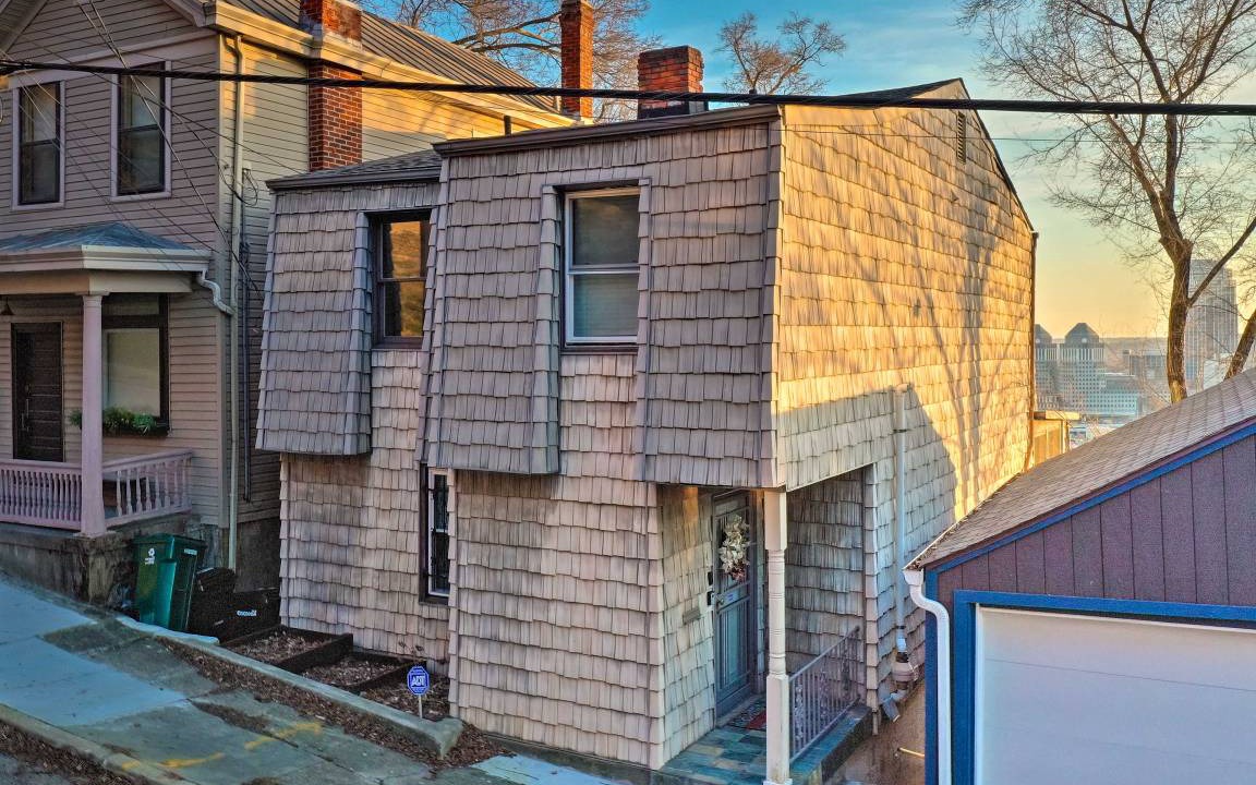 Photo of Buildings in Mount Auburn