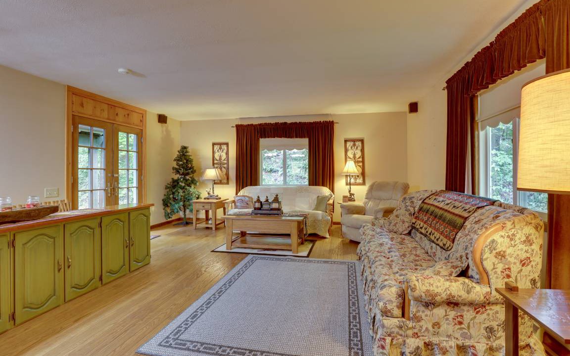 Photo of Livingroom in Carrollton