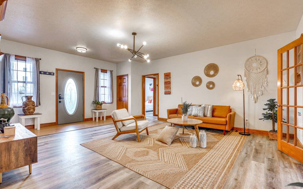 Photo of Livingroom in Pataskala