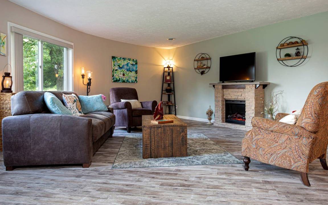 Photo of Livingroom in Perrysville
