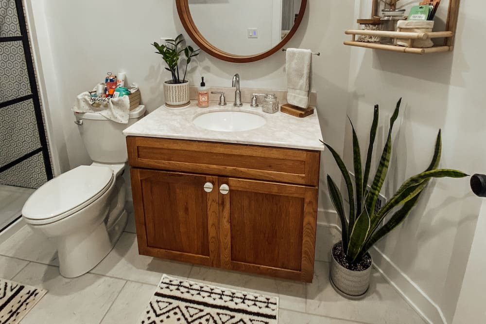 Photo of Bathroom in Bowling Green
