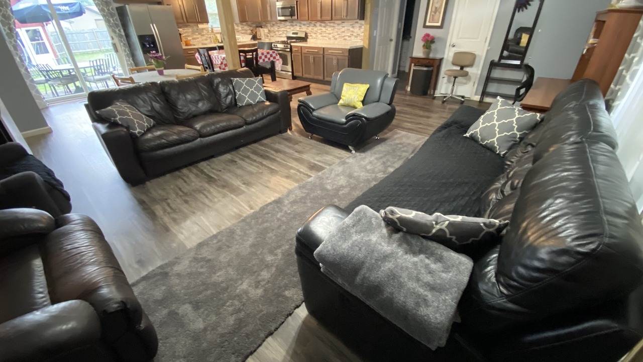 Photo of Livingroom in Reese