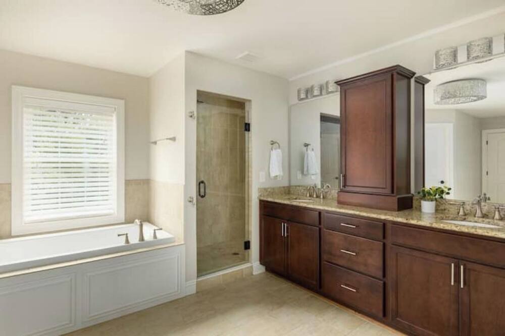 Photo of Bathroom in Northwest Columbus