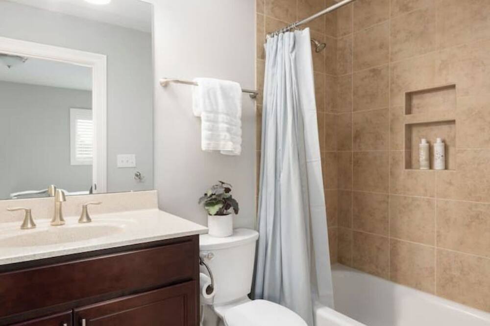 Photo of Bathroom in Northwest Columbus
