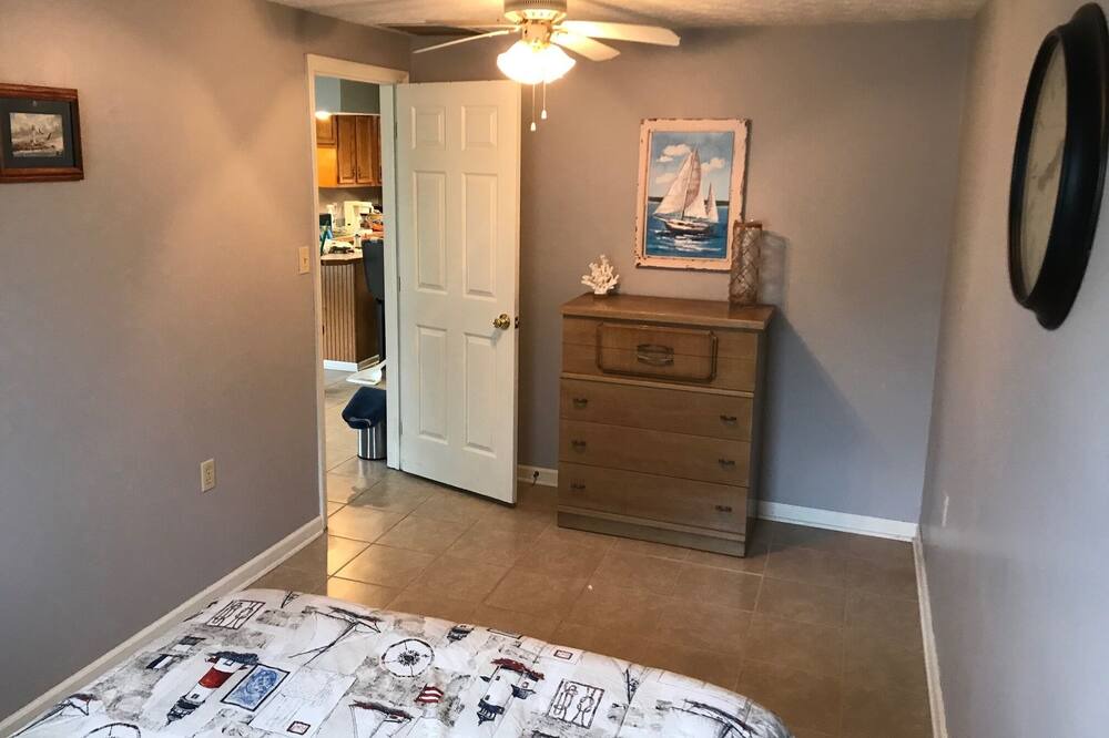 Photo of Bedroom in Nashport