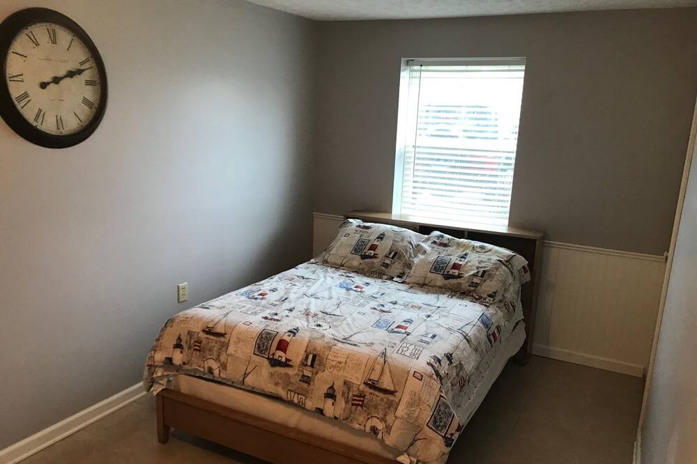 Photo of Bedroom in Nashport