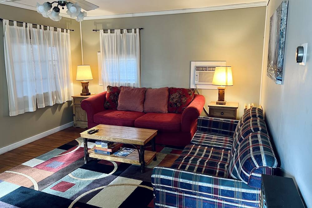Photo of Livingroom in Sharpsburg