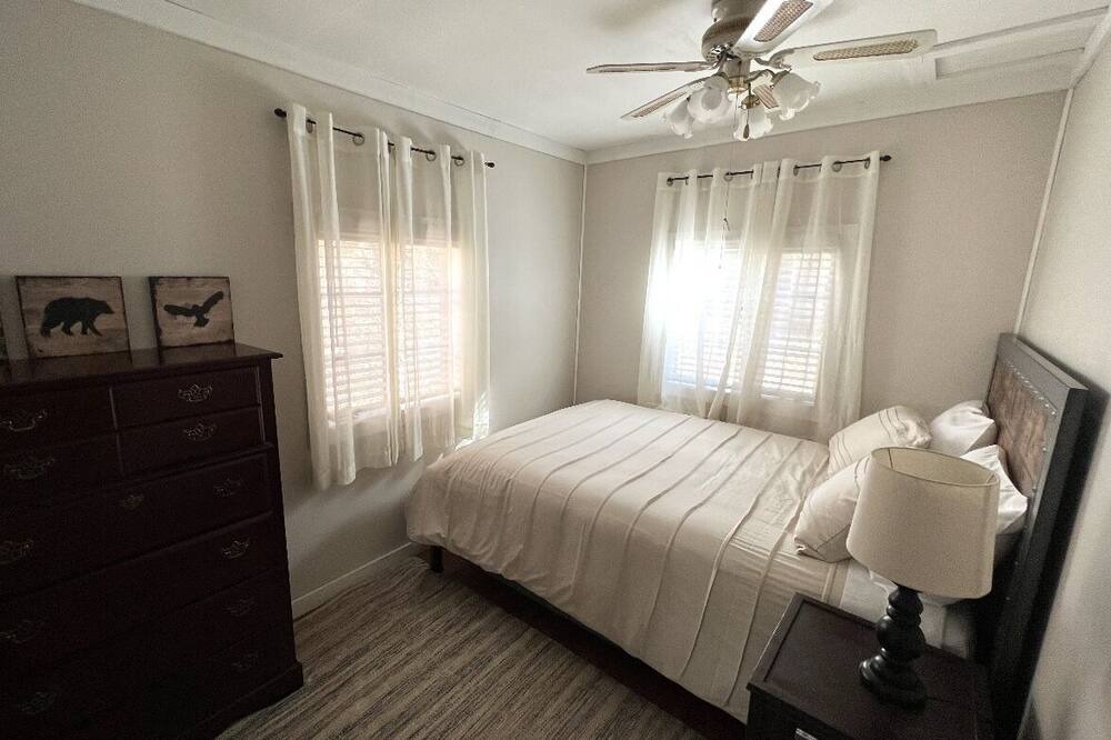 Photo of Bedroom in Sharpsburg