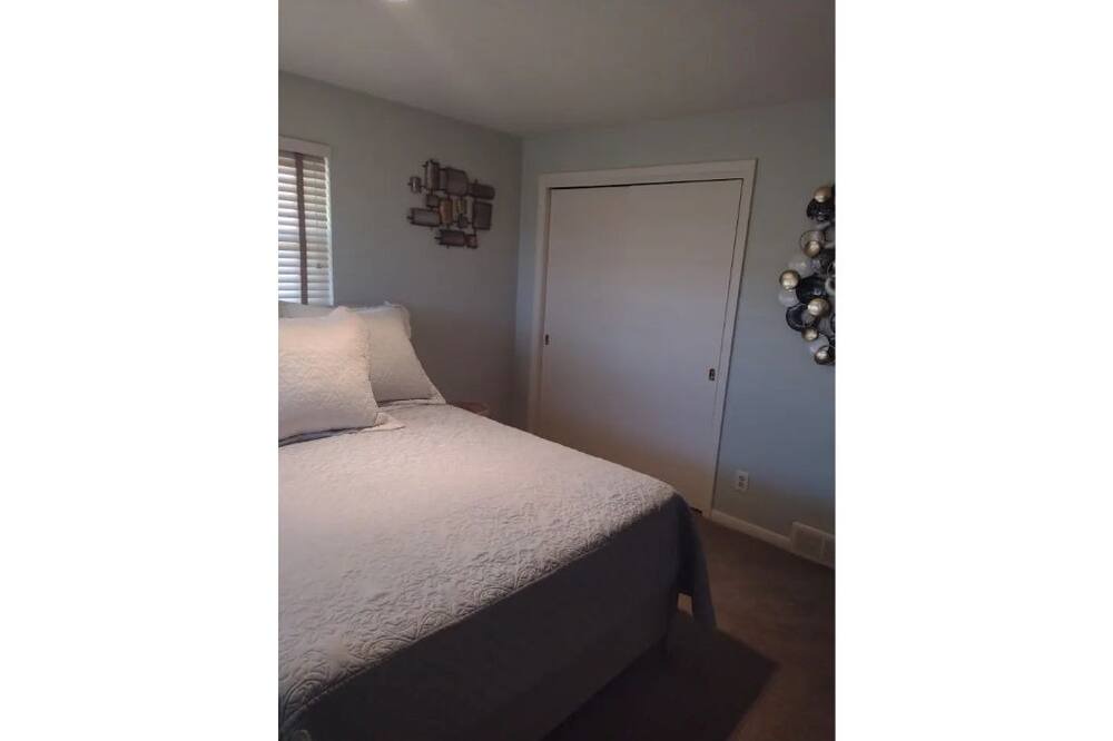 Photo of Bedroom in Canton