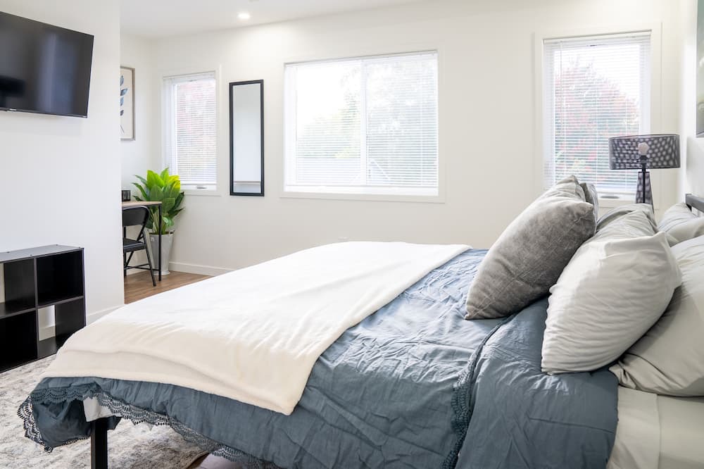 Photo of Bedroom in Fairfield Beach