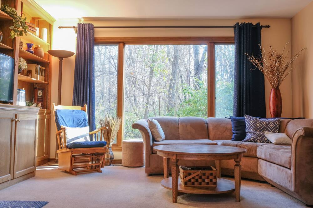 Photo of Livingroom in Westerville