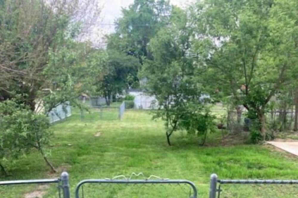 Photo of Outdoor in Newark