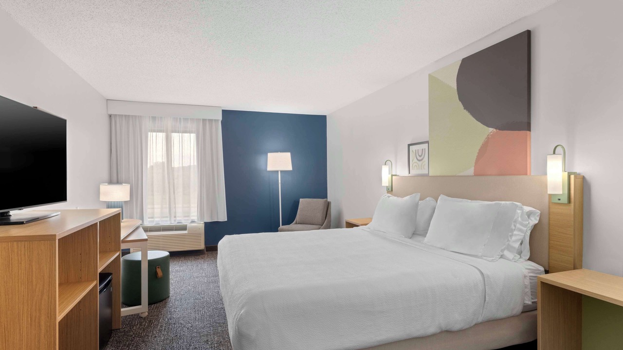 Photo of Bedroom in Newcomerstown