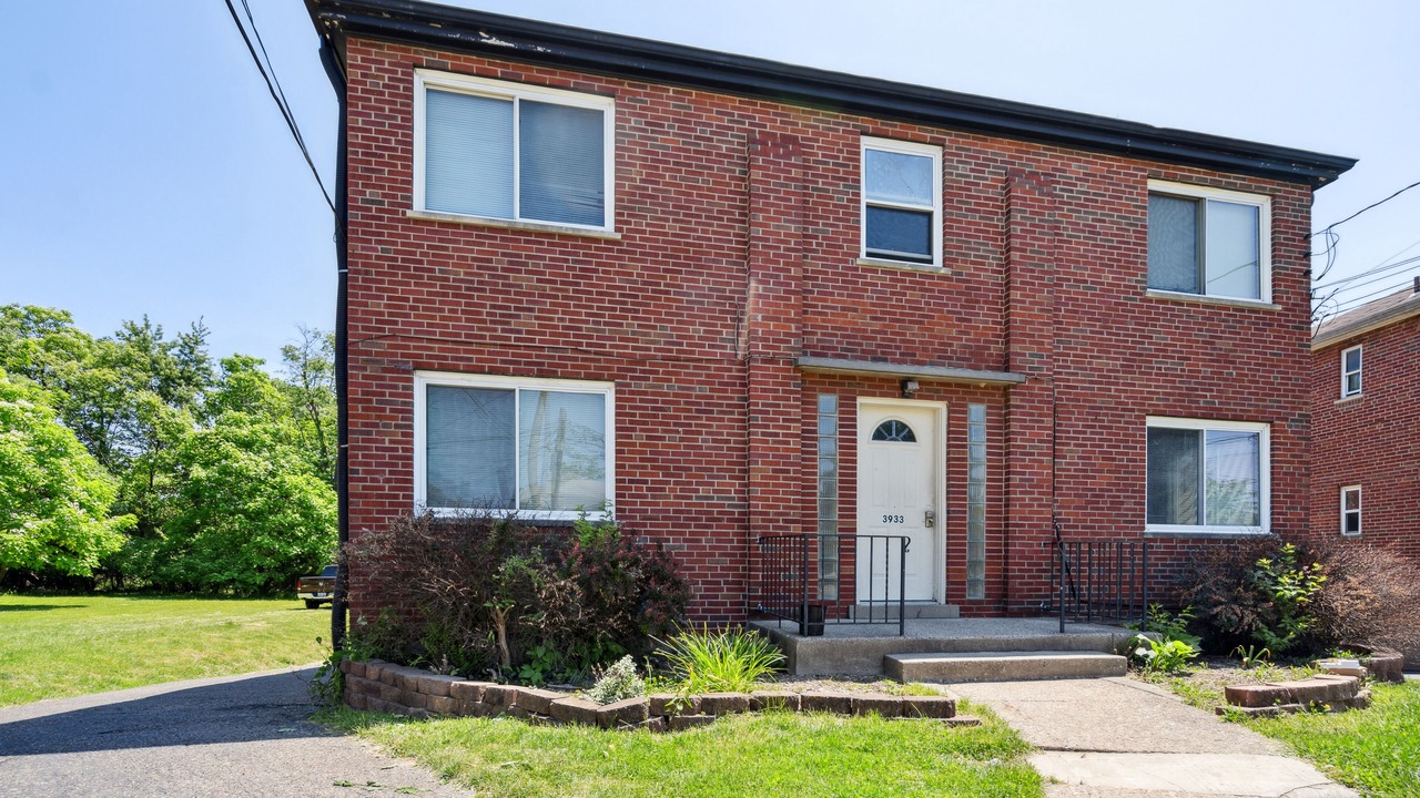 Photo of Outdoor in Roselawn Finance