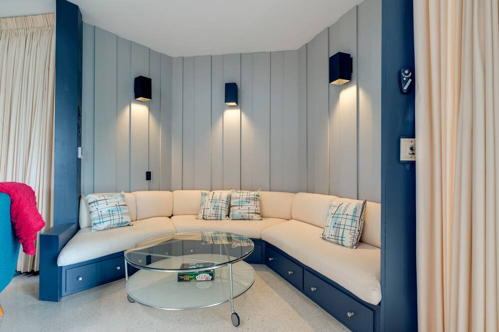 Photo of Livingroom in Delhi Hills