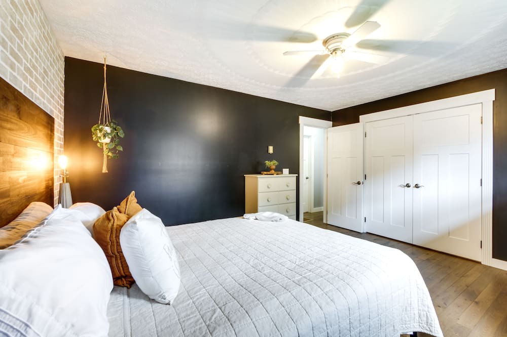 Photo of Bedroom in Sugarcreek
