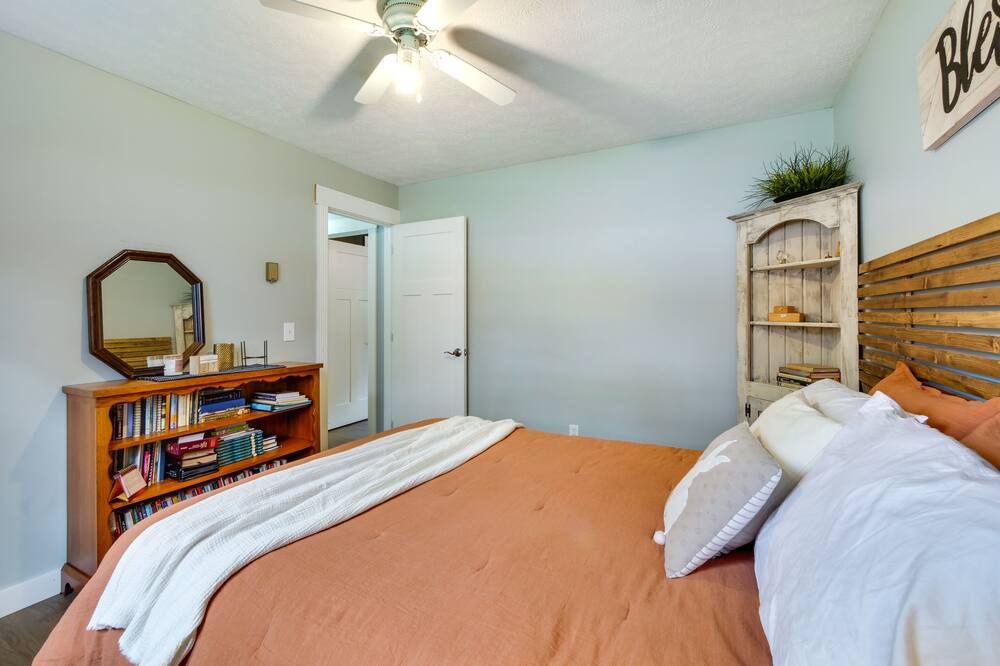 Photo of Bedroom in Sugarcreek