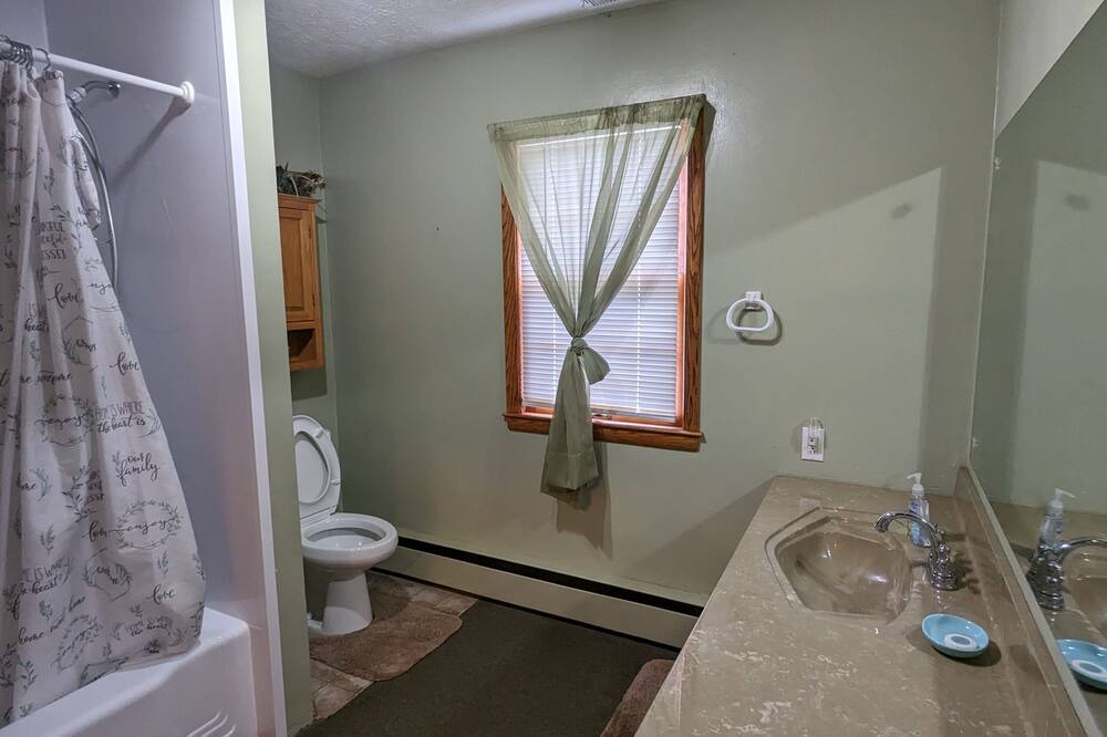 Photo of Bathroom in Marietta