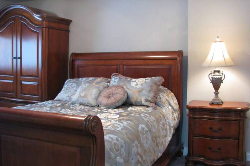 Photo of Bedroom in Mount Saint Joseph