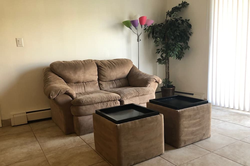 Photo of Bedroom in Maple Heights