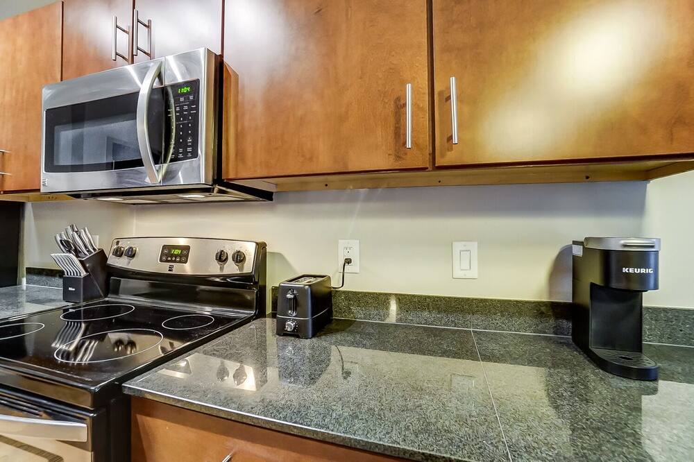 Photo of Kitchen in Scioto Mile