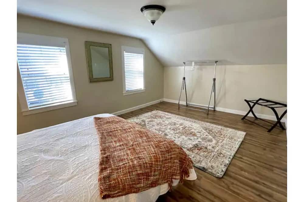 Photo of Bedroom in Carbon Hill